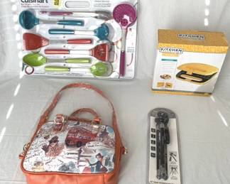 Lot # : 302f - New in box items: Cuisinart tool set, waffle

