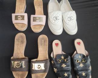 Lot # : 466 - Box of women's shoes
