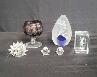 Lot # : 323 - Box of crystal goblet, paperweight, etc.
