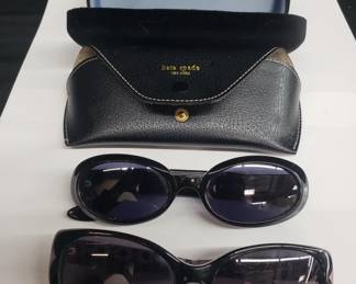 Lot # : 190 - 2 pairs of women's sunglasses with cases
