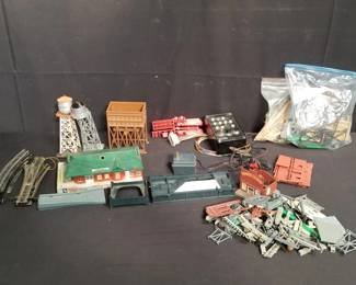 Lot # : 483 - Group of model railroad parts & accessories
