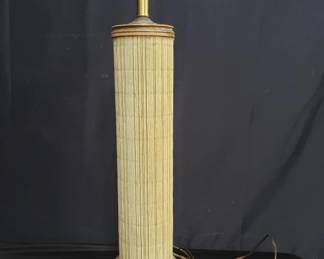 Lot # : 59 - Vintage table lamp
