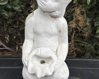 Lot # : 327z - Vintage concrete garden decoration
