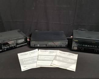 Lot # : 421 - Group of Optimus professional series, compact
