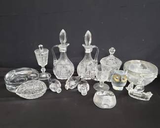 Lot # : 339 - Box of miscellaneous glass items
