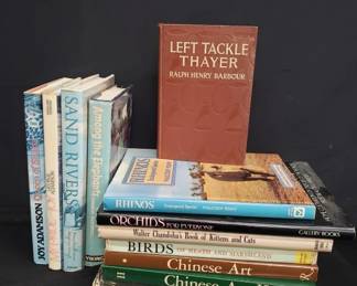 Lot # : 314 - Group of books
