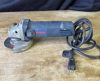 Lot # : 270z - Bosch angle grinder
