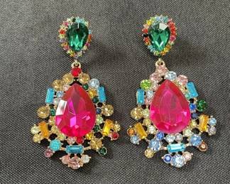 Lot # : 490v - Colorful rhinestone earrings
