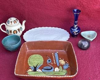 Lot # : 348z - Group of ceramic items
