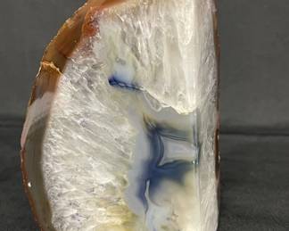 Lot # : 407v - Geode specimen single bookend
