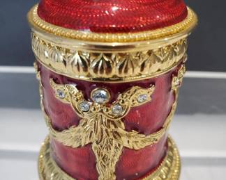 Lot # : 205s - Edgar Berebi the hermitage trinket or ring
