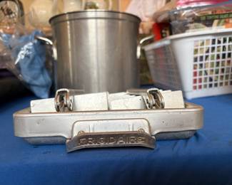 Double ice maker frigidaire