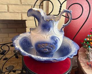 1800's pitcher and wash basin Crown MC