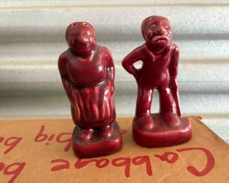 877 USA salt and pepper shakers