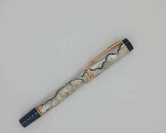 Parker duofold International Black and Pearl 18k pen