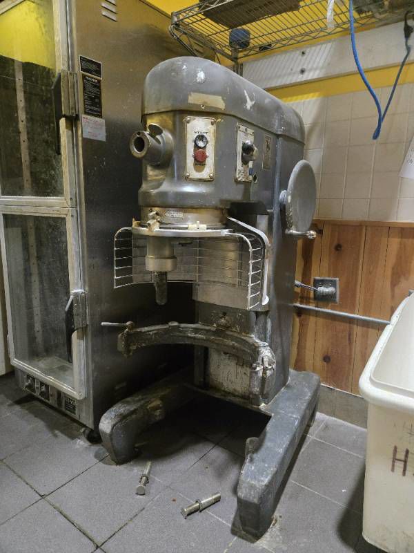 Hobart Model H-600-G 60qt Mixer