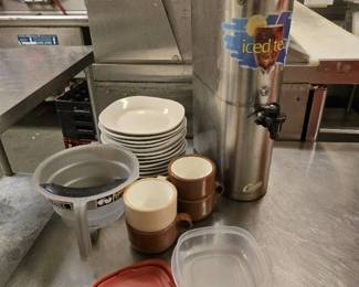 Assorted Kitchen Items