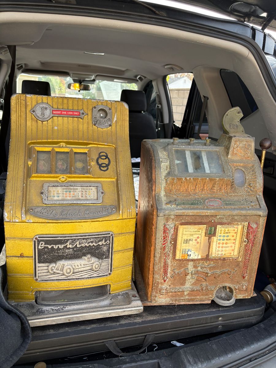 Vintage slot machines