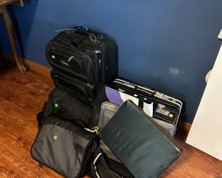 Suitcases, briefcases 