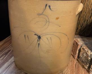 Bee Sting Pottery