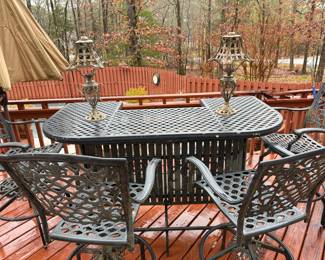 Patio Bar with 4 Chairs