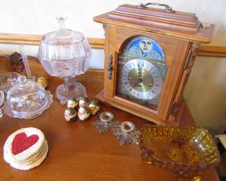 Vintage Emperor mantle clock
