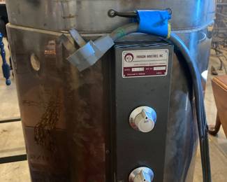 Paragon electric kiln & accessories