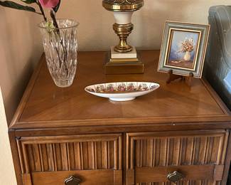 Mid-Century Modern Plaudit Side Table by
Drexel
