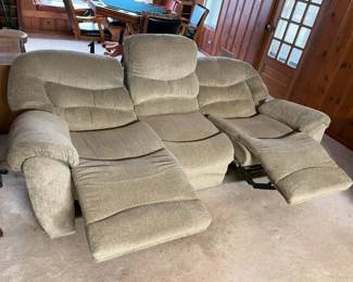 105 Raymour Flanigan Chenile Double Power Reclinermin