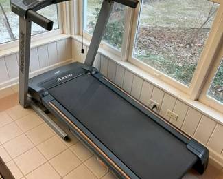 105 NordicTrack A2350 PRO Treadmillmin