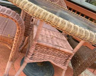 105 Poly Wicker Dining Patio Set Detailmin