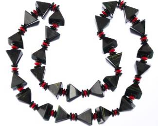 A Fun Bakelite Neckalce 