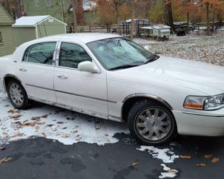 002 2008 Lincoln Town Car