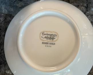 Noritake Essex Gold set $125