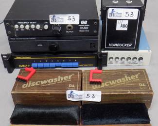 LOT VINTAGE ELECTRONICS INCLUDING ADC HUMBUCKER, GAINES AUDIO SIGN WAVE OSCILLATOR, BURST AV8X1PMAVM SWITCH AND MORE