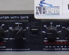 ALESIS 3630 COMPRESSOR