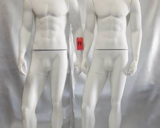 LOT OF 2 MANNEQUINS IN ORIGINAL BOXES
