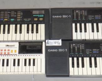 LOT OF 4 CASIO KEYBOARDS INCLUDING SK-1, PT-80
