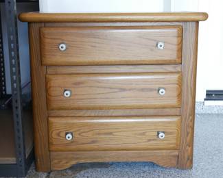 Bassett Cottage Colours 3-Drawer Nightstand