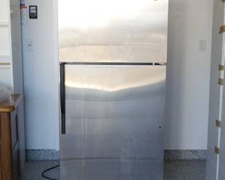 Maytag 20.9 cu. Ft. Top-Freezer Refrigerator