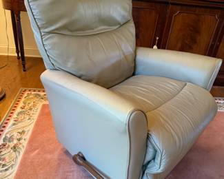 LaZboy leather recliner, very good condition