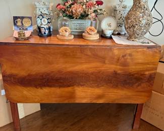 Antique cherry wood drop leaf, gate leg table