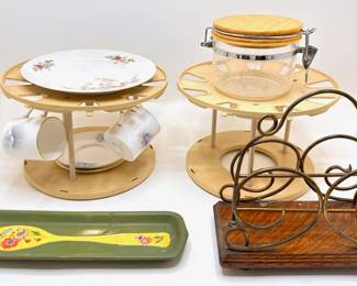 2 Vintage Rubbermaid Rotating Cup & Saucer Holders, Napkin Holder, Canister & Spoon Rest
Lot #: 168