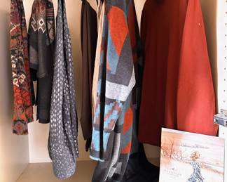 7 Peruvian Connection Women's Clothing, Some New With Tags, Size Large
Lot #: 142