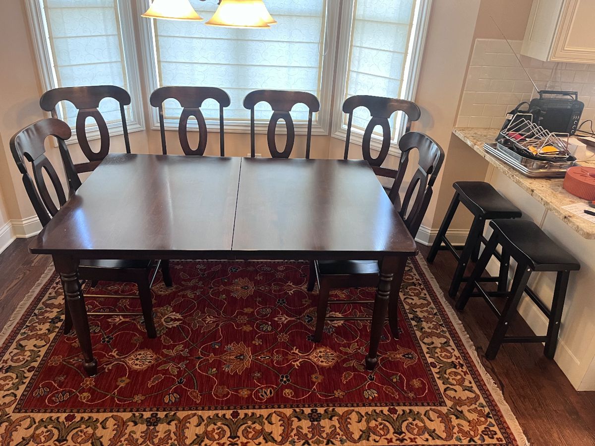 Walter E Smith, hidden leaf, 