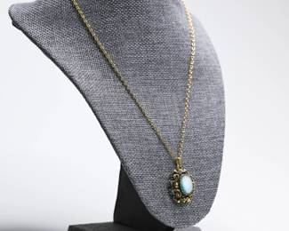 Vintage 1971 Sarah Coventry Czarina Necklace