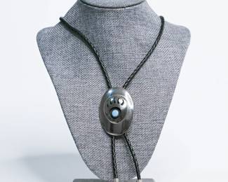 Vintage Sterling Silver Navajo Bear Claw Bolo Tie