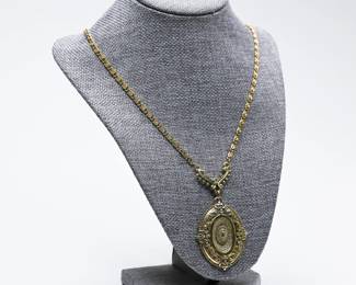 1928 Oval Filigree Pendant Necklace