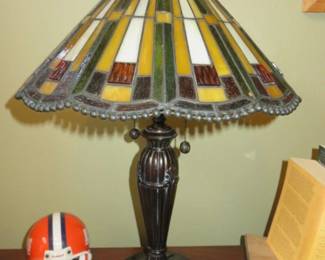 Dale Tiffany Stained Leaded Glass Mission Style Table Lamp