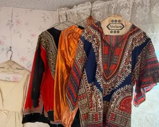 Vintage Womens Clothing